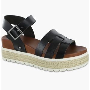❄️MIA Karlotta Platform Sandal